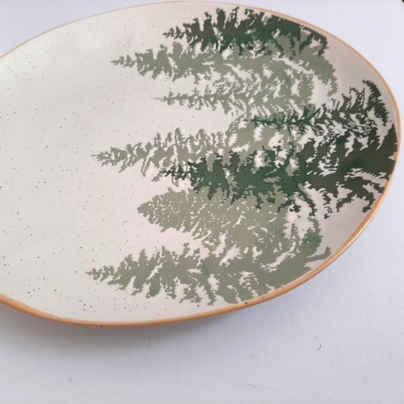 ***Eli + Ana Forest Woods 10.5"  Ceramic Dinner Plate Christmas Tree Holida… - Picture 8 of 13
